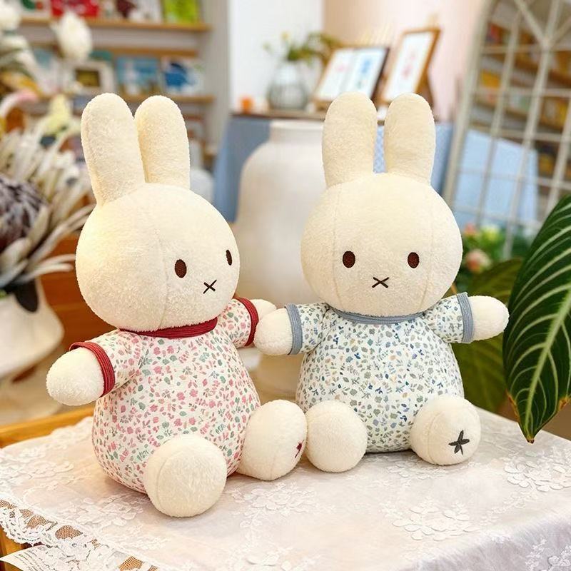 ตุ๊กตากระต่ายมิฟฟี่ลายดอกไม้ ข - Good Floral & Wedding Decor Supply บทวิจารณ์และราคา